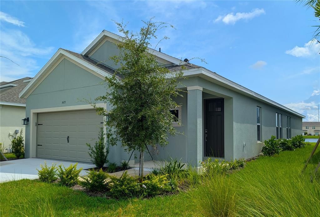 5675 Equator Ct in Nokomis, FL - Building Photo