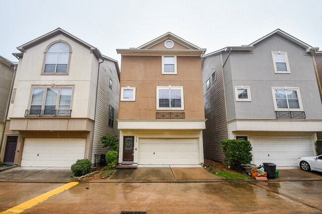 3126 Clearview Cir