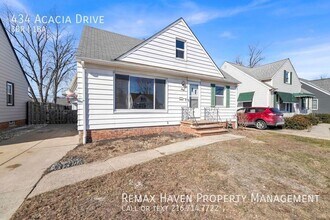 434 Acacia Dr in Willowick, OH - Building Photo - Building Photo