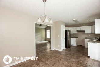 8625 Flowers Ct in Charlotte, NC - Foto de edificio - Building Photo