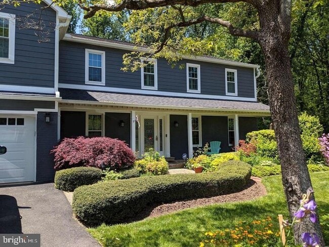 7221 Hyde Rd in Falls Church, VA - Building Photo - Building Photo