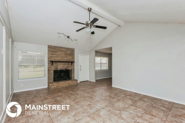 200 Laurel St in Mansfield, TX - Building Photo - Building Photo