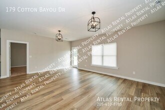 179 Cotton Bayou Dr in Meridianville, AL - Building Photo - Building Photo