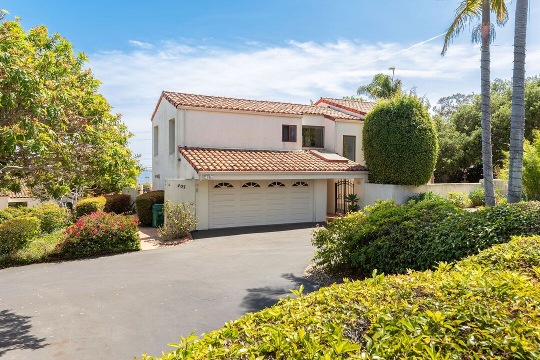 407 Vista De La Playa Ln in Santa Barbara, CA - Building Photo