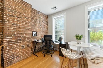 19 Medford St in Chelsea, MA - Building Photo - Building Photo