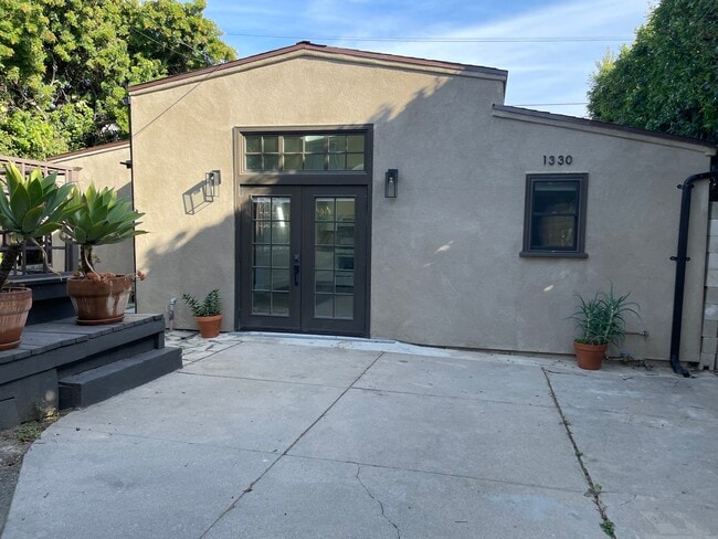 1330 S Sierra Bonita Ave, Unit HOUSE