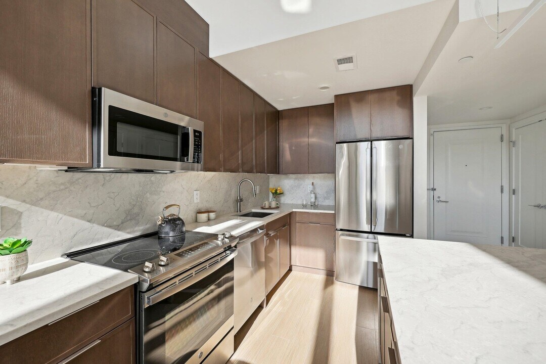 14 Lincoln Pl in Madison, NJ - Building Photo