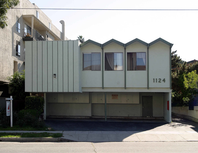 1124 N Columbus Ave in Glendale, CA - Building Photo - Building Photo