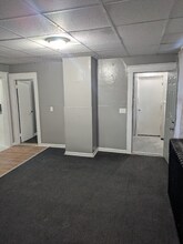 68 Birch St in Lewiston, ME - Building Photo - Building Photo