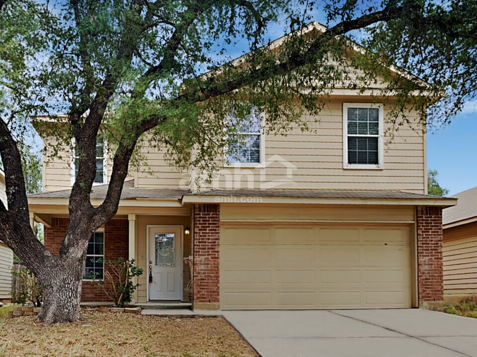 8531 Silver Brush in San Antonio, TX - Building Photo