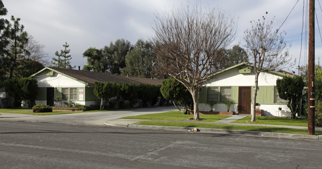 5881-5891 Fulleerton Ave in Buena Park, CA - Building Photo - Building Photo