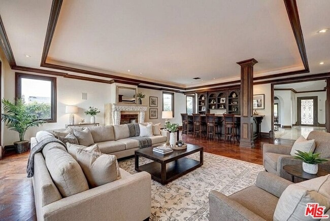 property at 209 S Anita Ave