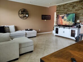 6811 Independence Blvd in Baytown, TX - Building Photo - Building Photo