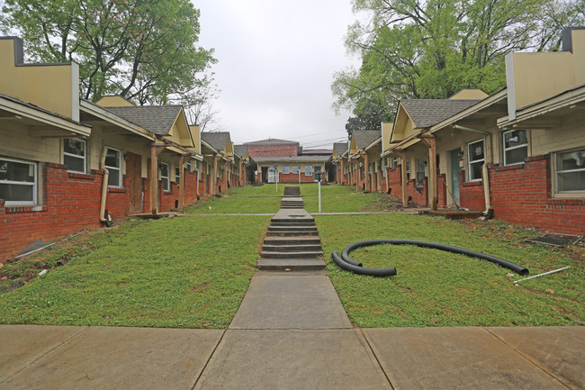 3015 Clairmont Ave S in Birmingham, AL - Foto de edificio - Building Photo