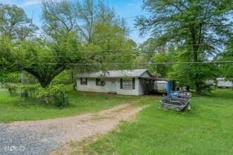 182 Belaire Dr in Doyline, LA - Building Photo - Building Photo