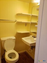 1706 N Interstate 35 in San Marcos, TX - Building Photo - Building Photo