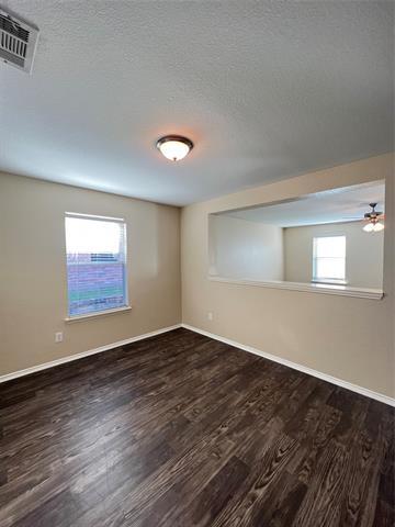 912 Bee Creek Ln in Fort Worth, TX - Building Photo - Building Photo