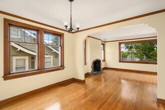 5728 29th Ave NE in Seattle, WA - Building Photo - Building Photo