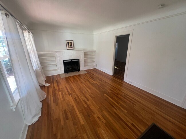 385 Waverly St in Sunnyvale, CA - Building Photo - Building Photo