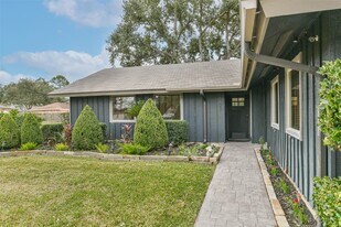 16822 Hibiscus Ln in Friendswood, TX - Building Photo