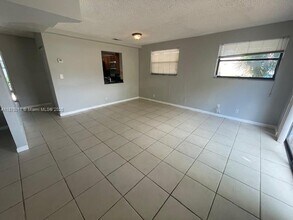 10299 NW 33rd St in Coral Springs, FL - Building Photo - Building Photo