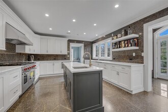 7 Rodney Ln in Kings Point, NY - Building Photo - Building Photo