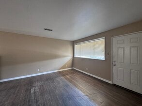 2214 N Berkley Dr in North Little Rock, AR - Building Photo - Building Photo