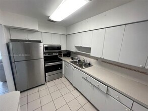 4641 SW 104th Ct in Miami, FL - Building Photo - Building Photo