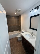 1925 S Orange Ave in Santa Ana, CA - Building Photo - Building Photo