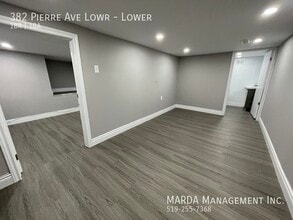 382 Pierre Ave in Windsor, ON - Building Photo - Building Photo