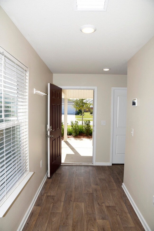 643 Earl Godwin Rd in Freeport, FL - Building Photo - Building Photo