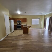 8845 Winter Sky Ave in Las Vegas, NV - Building Photo - Building Photo