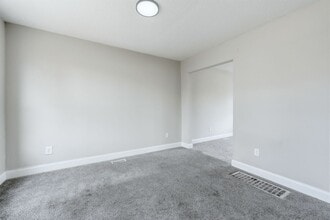 3106 Plaza Dr in Fort Wayne, IN - Building Photo - Building Photo