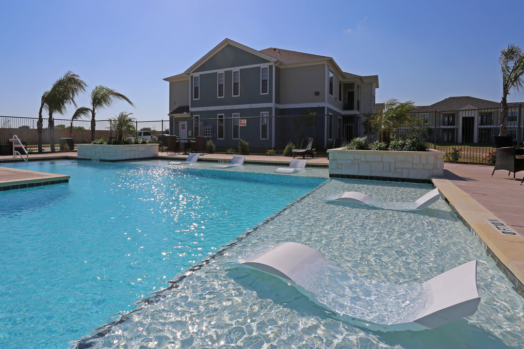 Seaside Landing Apartments Photo