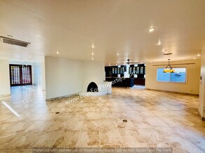 8135 N Casas Way in Tucson, AZ - Building Photo - Building Photo