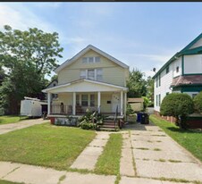1032 E 145th St in Cleveland, OH - Building Photo