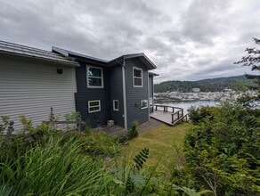 12055 Glacier Hwy in Juneau, AK - Building Photo - Building Photo