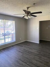 1000 Hillcrest Dr in Desoto, TX - Building Photo - Building Photo