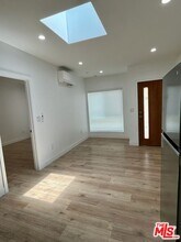 233 N Berendo St in Los Angeles, CA - Building Photo - Building Photo