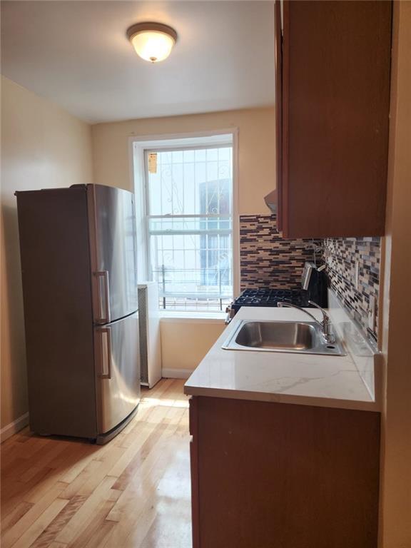 2181 Strauss St in Brooklyn, NY - Foto de edificio - Building Photo