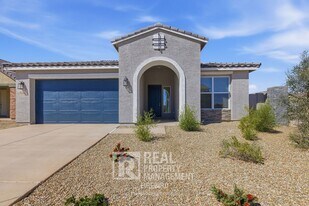 16808 W Cavedale Dr in Sun City West, AZ - Building Photo