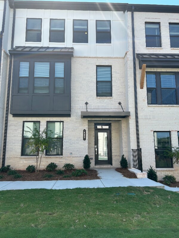 property at 402 Nix Ln