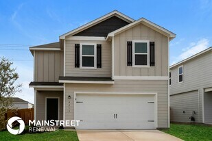 4215 Trail de Paris in New Braunfels, TX - Building Photo