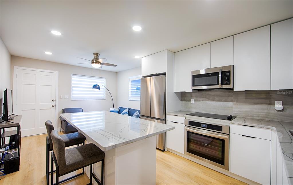 8567 W Gulf Blvd in Treasure Island, FL - Building Photo