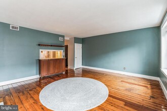 1021 Clinton St-Unit -6 (3F) in Philadelphia, PA - Building Photo - Building Photo