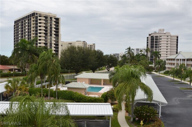 property at 10682 Gulf Shore Dr
