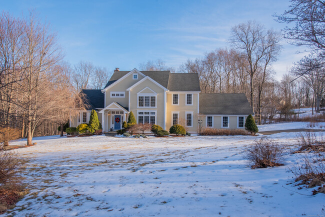 64 Charolais Way in Burlington, CT - Building Photo - Building Photo