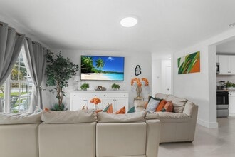 3880 NW 5th St in Lauderhill, FL - Building Photo - Building Photo