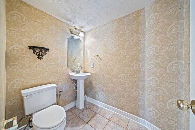 9306 Lochflora Dr in Spring, TX - Building Photo - Building Photo