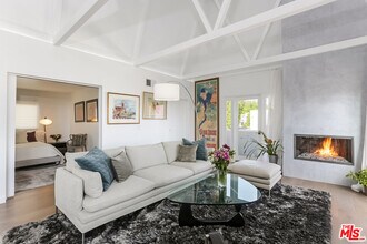 1264 Ozeta Terrace in West Hollywood, CA - Building Photo - Building Photo